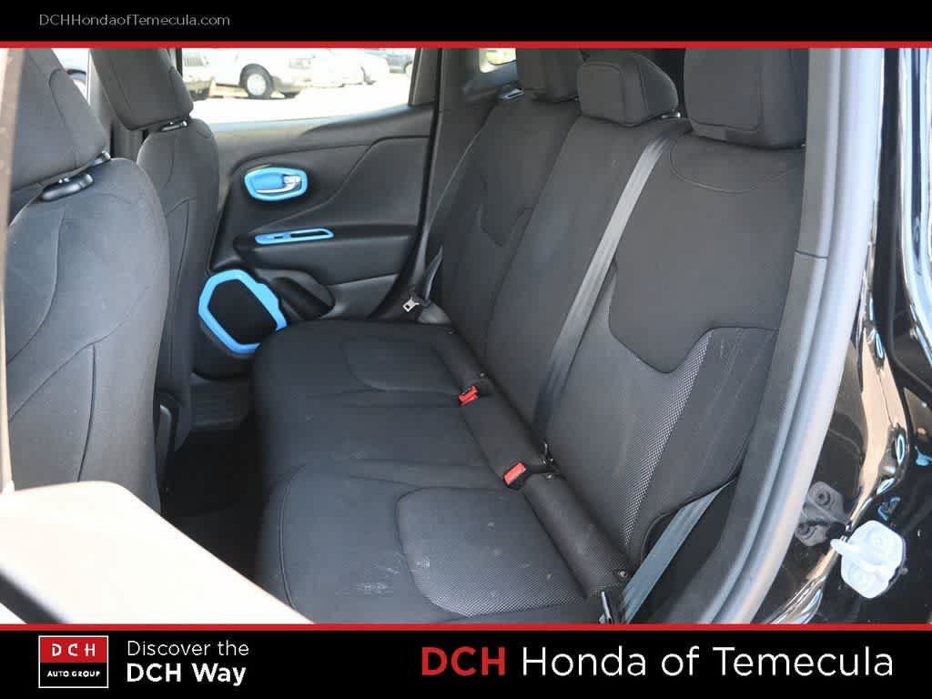 Thumbnail: 2022 Jeep Renegade - 19