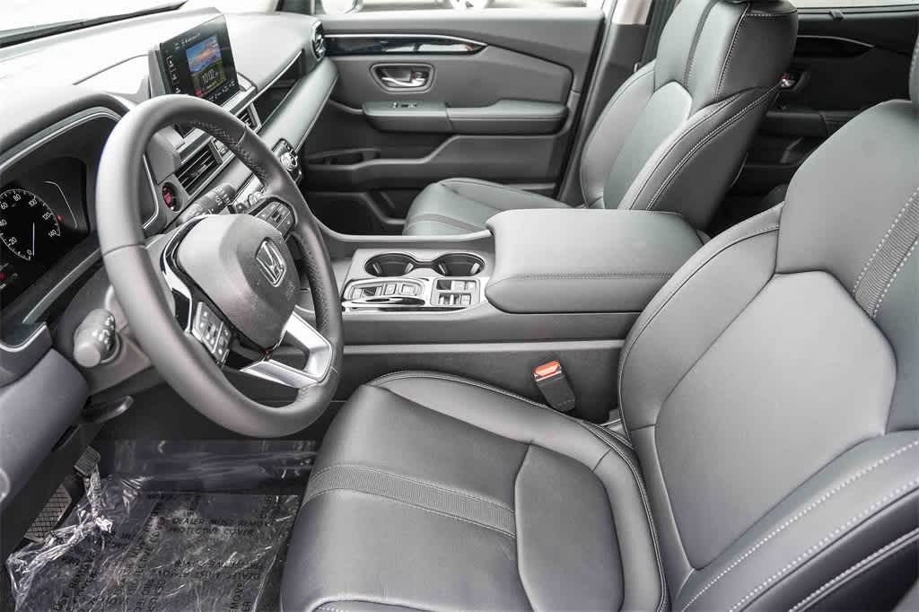 Thumbnail: 2025 Honda Pilot - 18