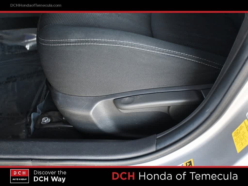 Thumbnail: 2012 Toyota Corolla - 15