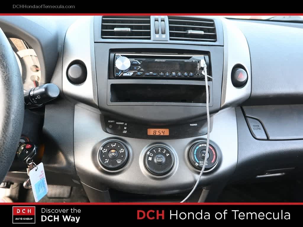 Thumbnail: 2010 Toyota RAV4 - 12
