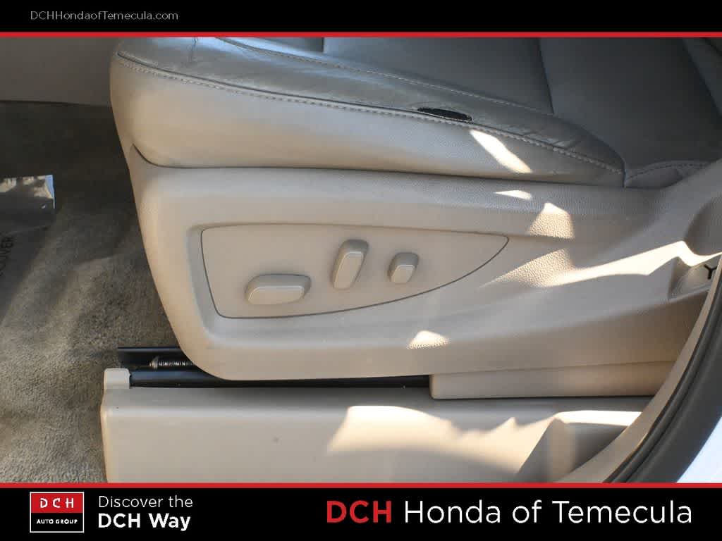 Thumbnail: 2019 Chevrolet Suburban - 17