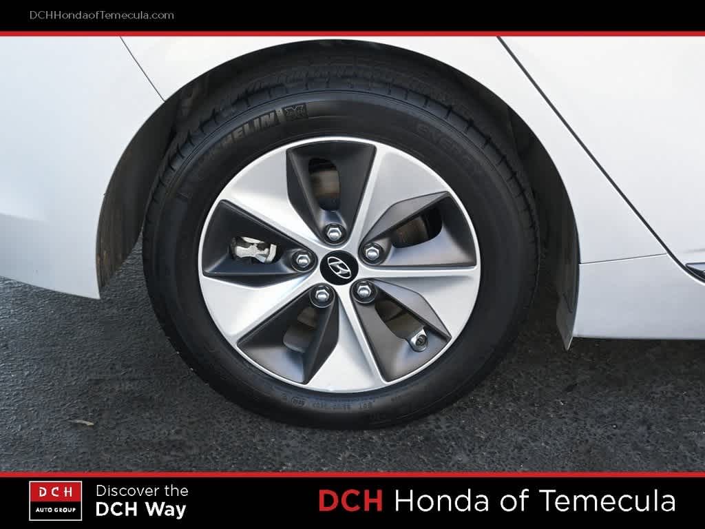 Thumbnail: 2019 Hyundai Ioniq - 23