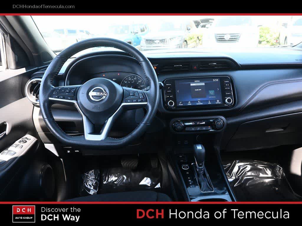 Thumbnail: 2022 Nissan Kicks - 8