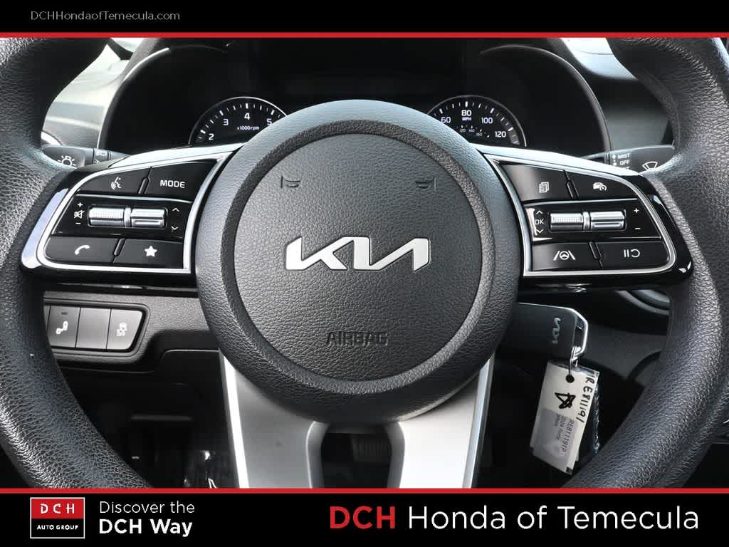 Thumbnail: 2024 Kia Forte - 9