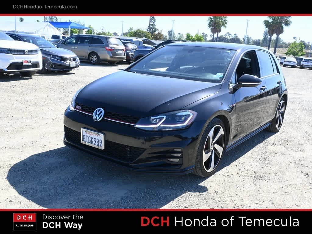 2020 Volkswagen Golf GTI SE Hero Image