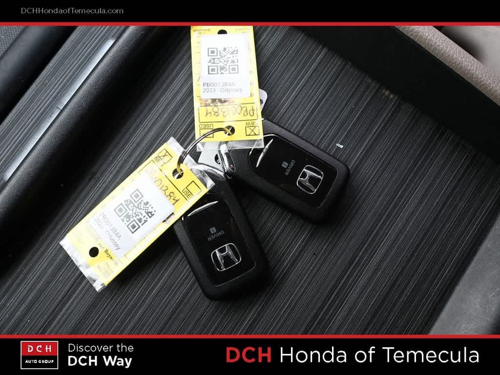 Thumbnail: 2023 Honda Odyssey - 14