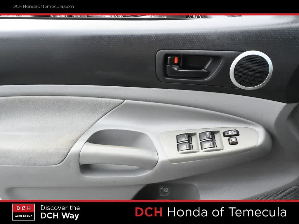 Thumbnail: 2010 Toyota Tacoma - 16