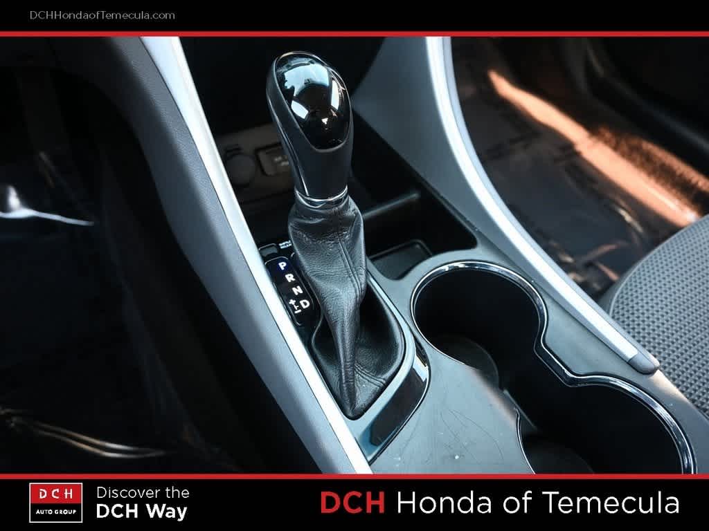 Thumbnail: 2013 Hyundai Sonata - 11