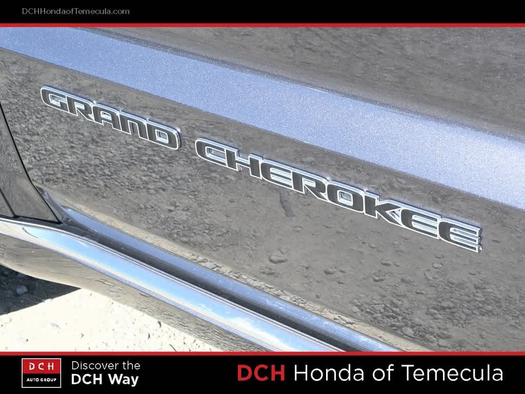 Thumbnail: 2017 Jeep Grand Cherokee - 7
