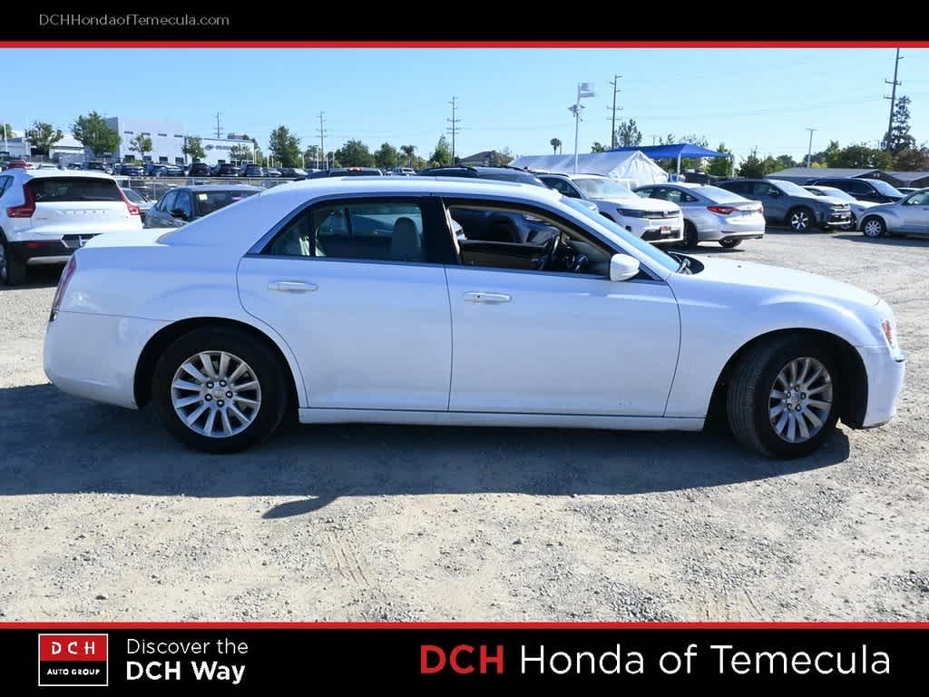 Thumbnail: 2013 Chrysler 300 - 5