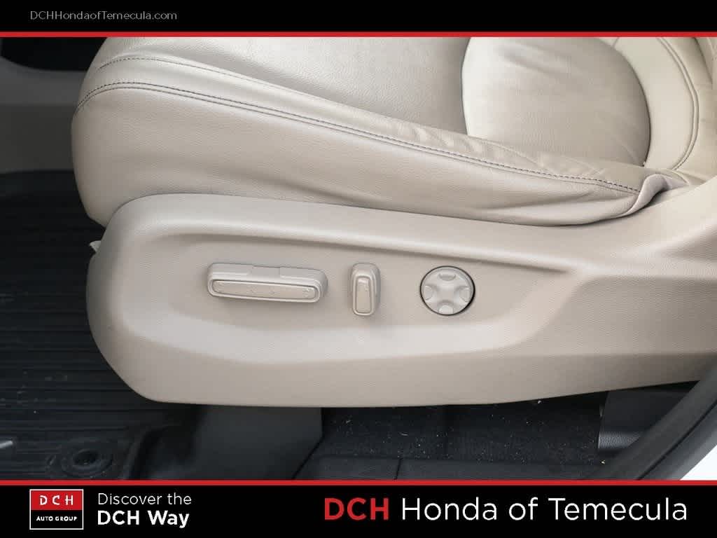 Thumbnail: 2023 Honda Odyssey - 16