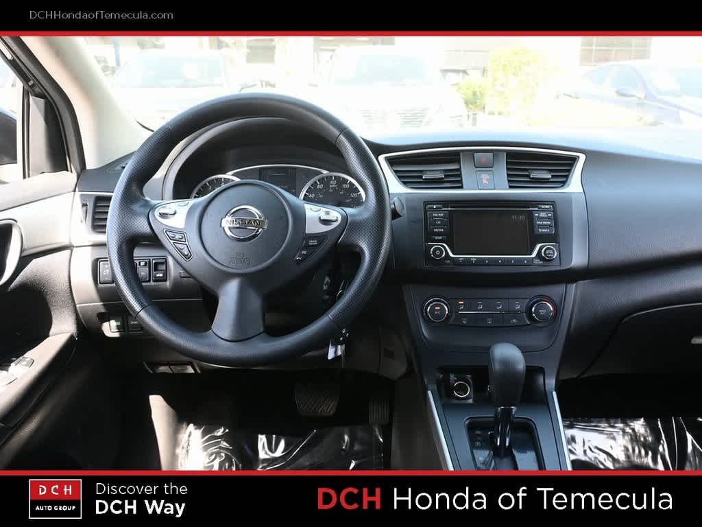 Thumbnail: 2018 Nissan Sentra - 10