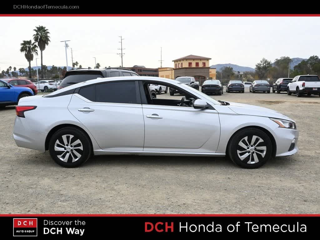 Thumbnail: 2020 Nissan Altima - 5