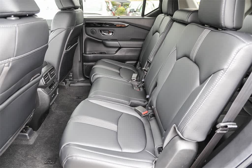Thumbnail: 2025 Honda Pilot - 20