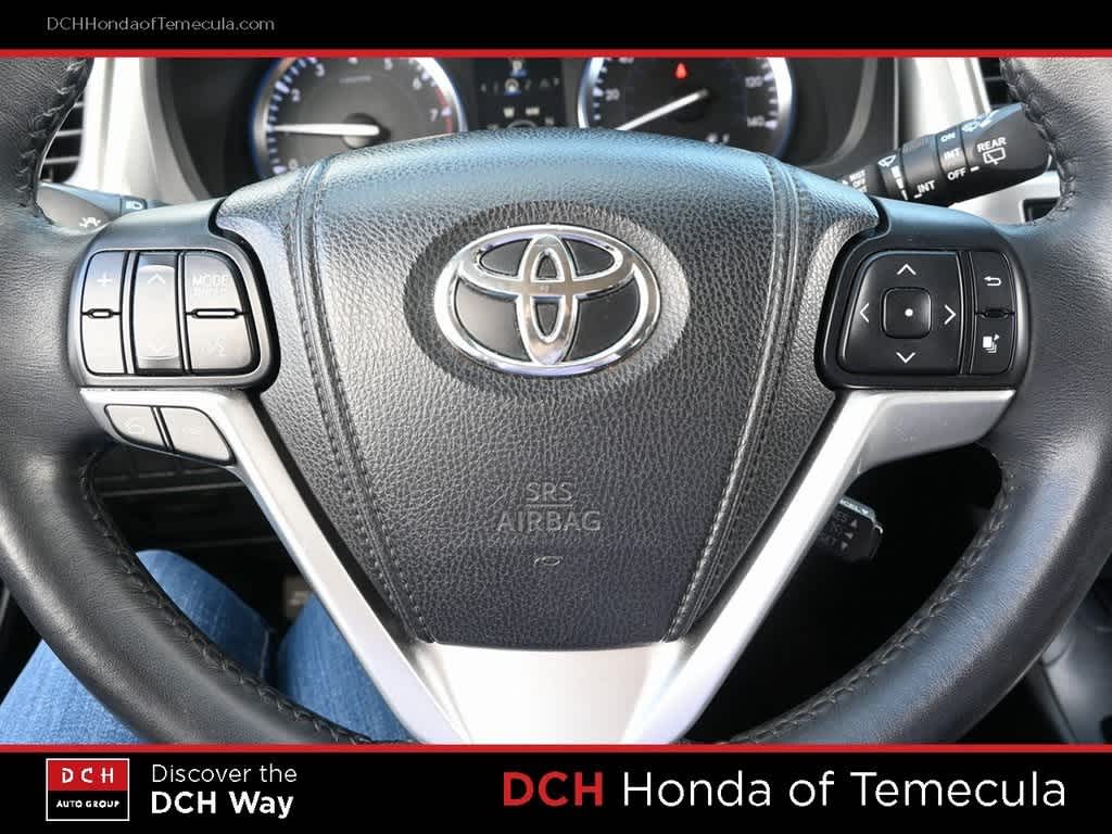 Thumbnail: 2015 Toyota Highlander - 9