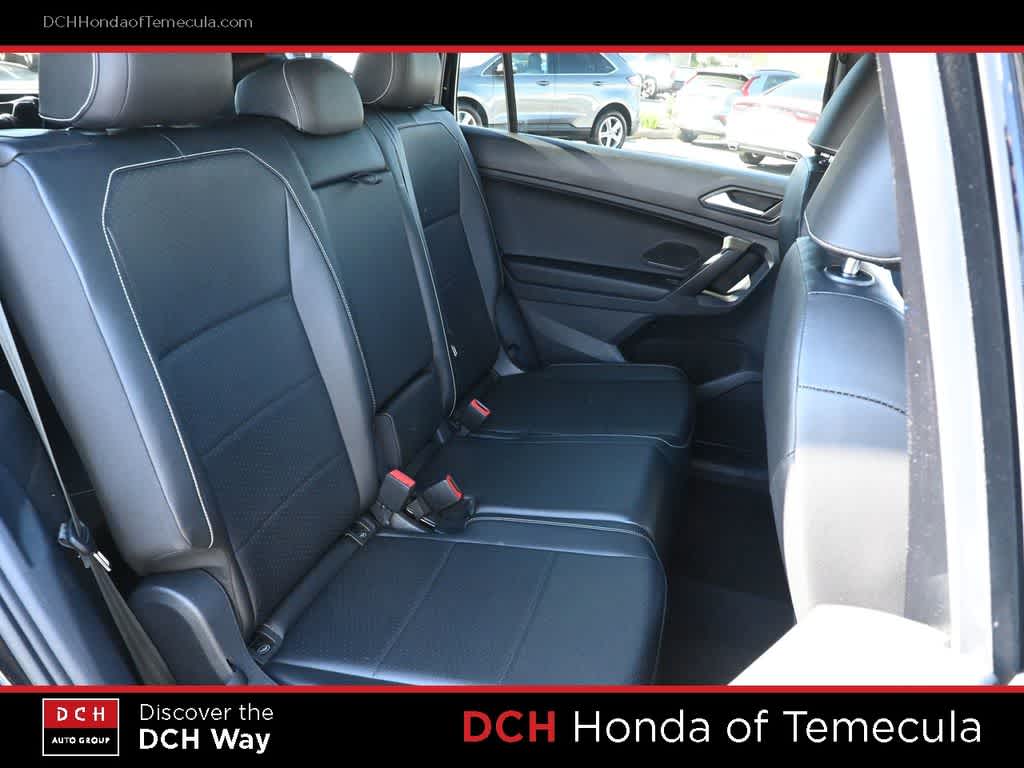 Thumbnail: 2021 Volkswagen Tiguan - 21