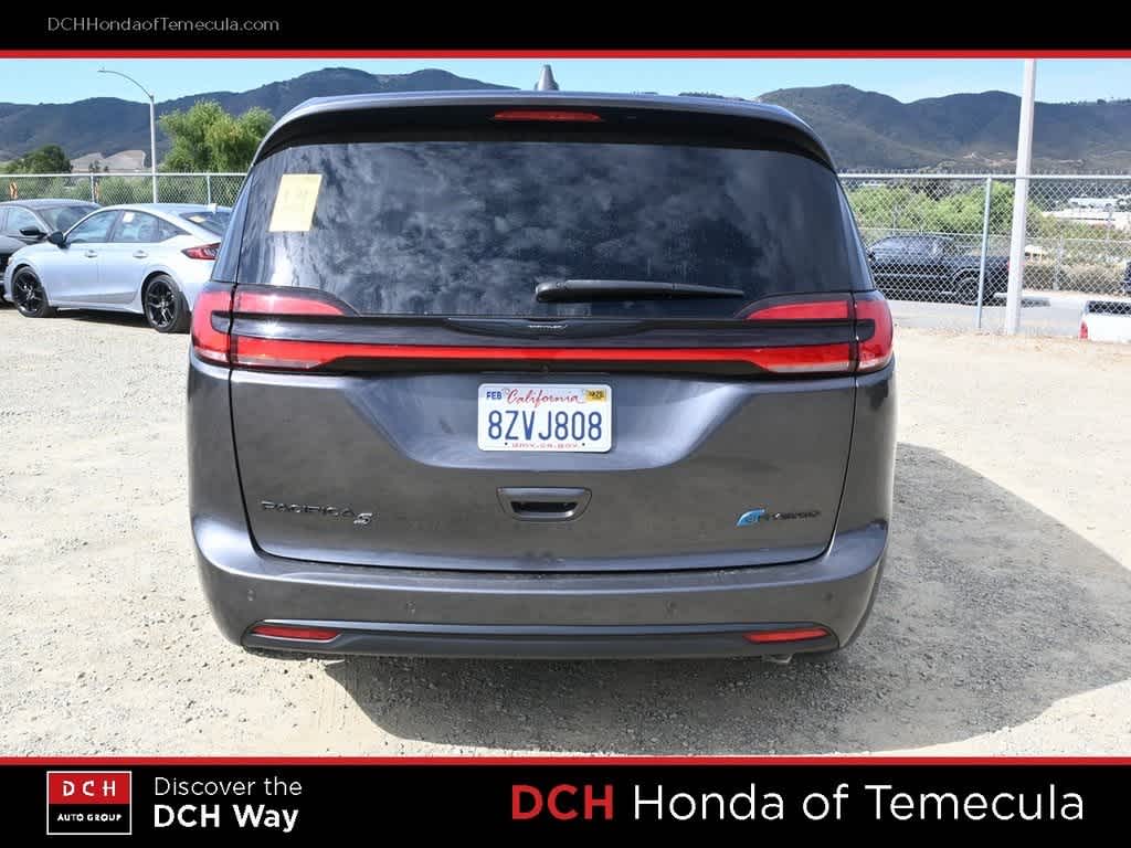 Thumbnail: 2022 Chrysler Pacifica - 6