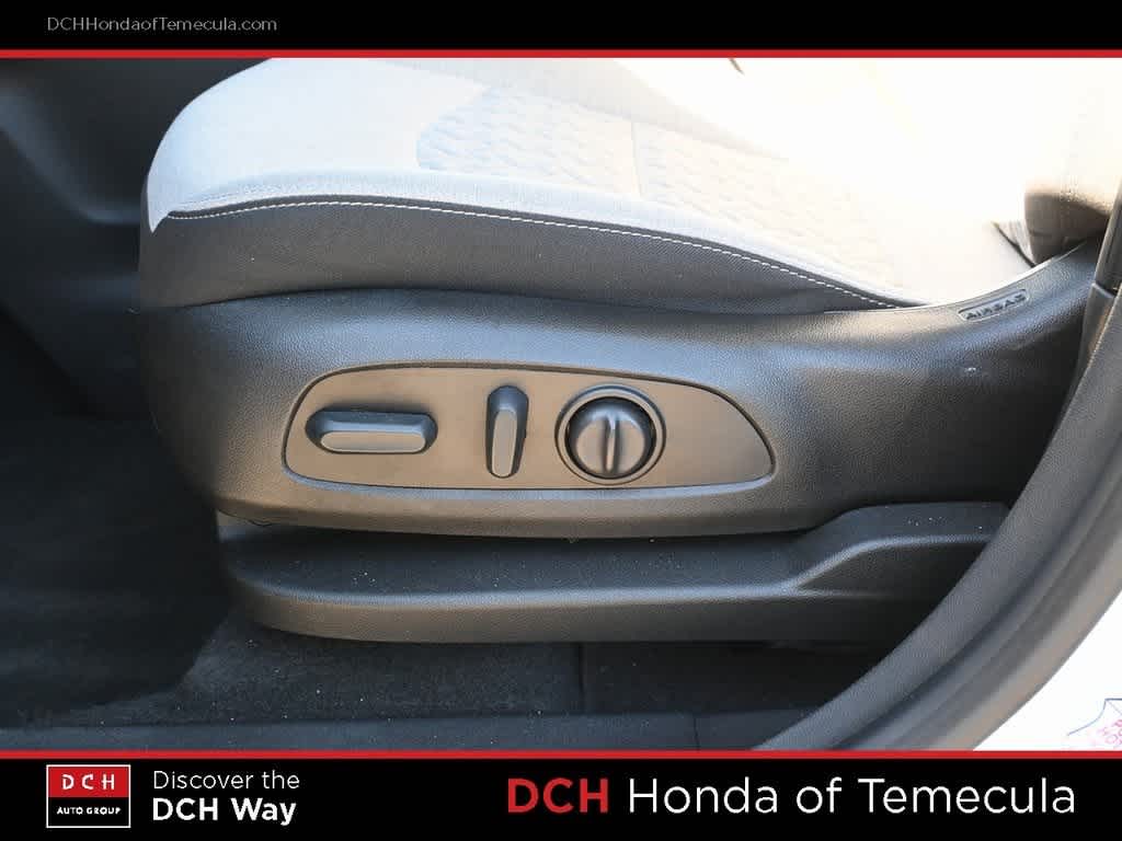 Thumbnail: 2023 Chevrolet Equinox - 16