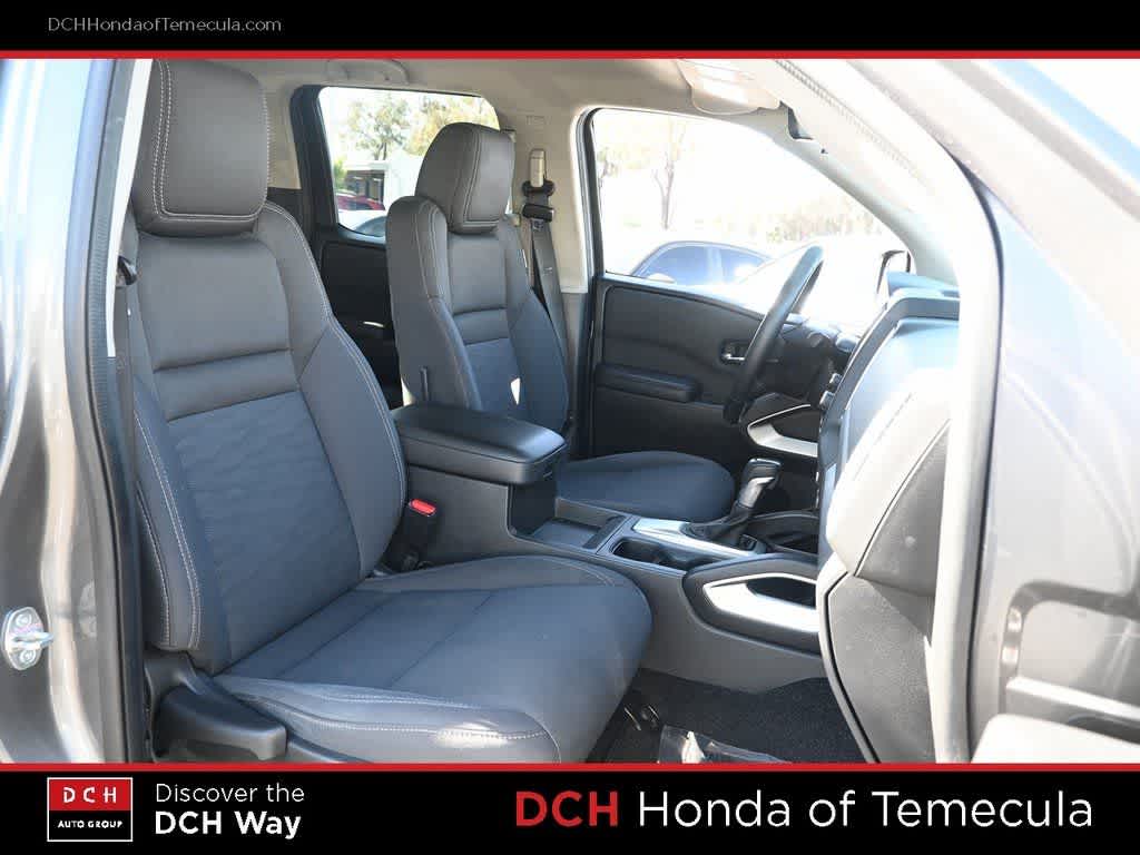 Thumbnail: 2023 Nissan Frontier - 21