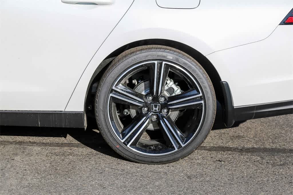 2025 Honda Accord Sport 9