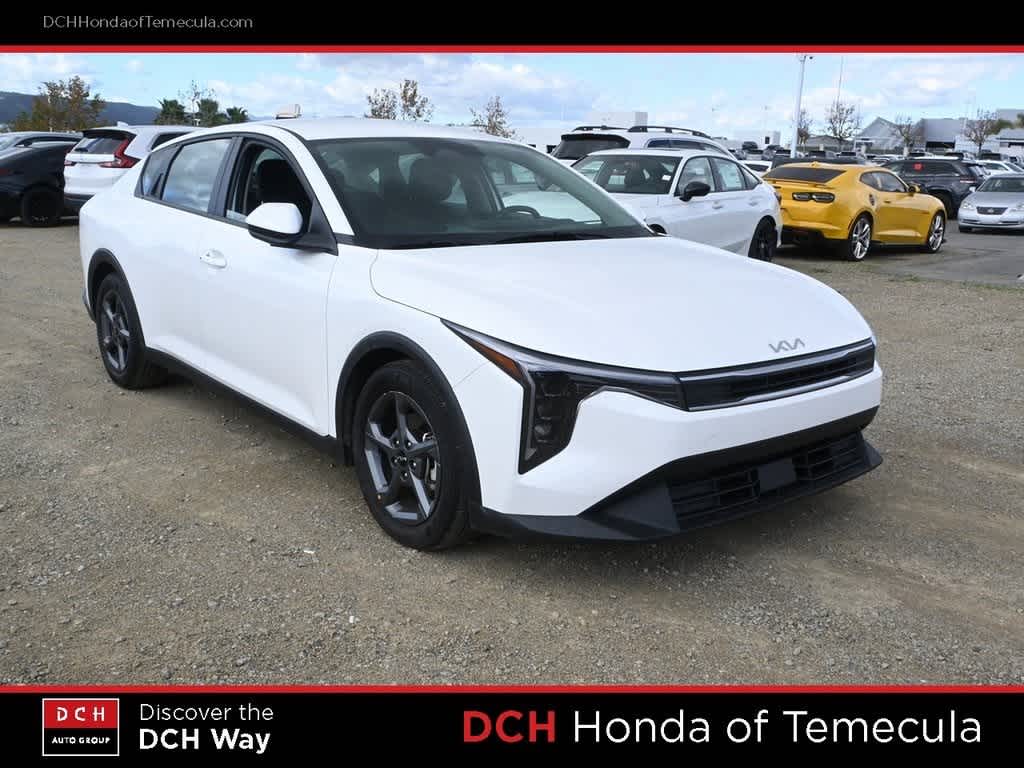 Thumbnail: 2025 Kia K4 - 3