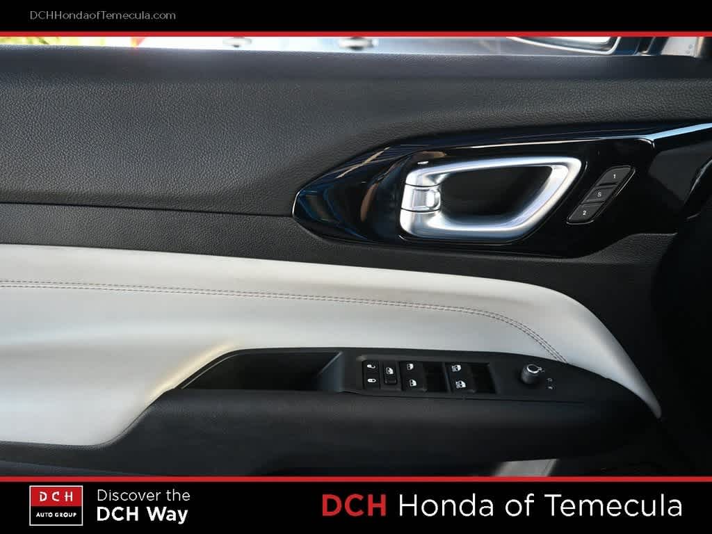 Thumbnail: 2023 Jeep Compass - 16