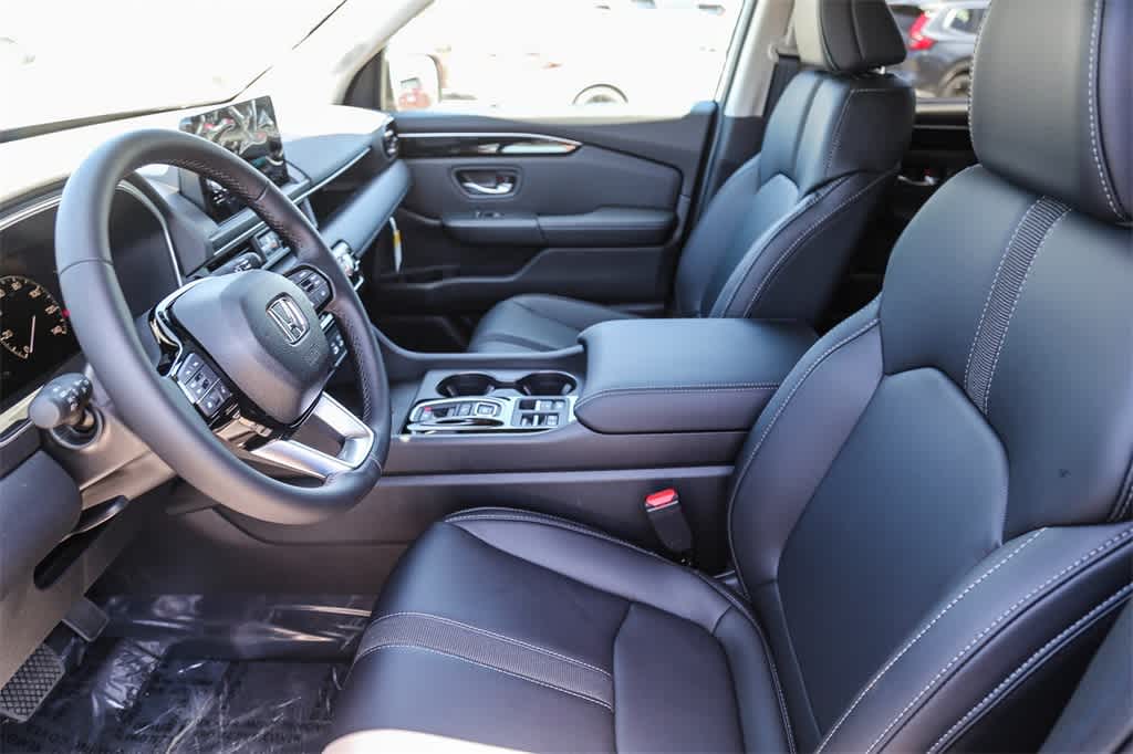 Thumbnail: 2025 Honda Pilot - 18