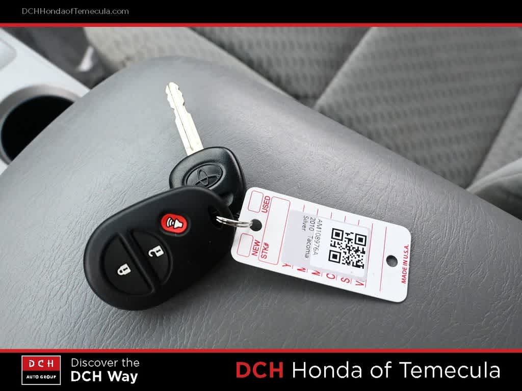 Thumbnail: 2010 Toyota Tacoma - 15