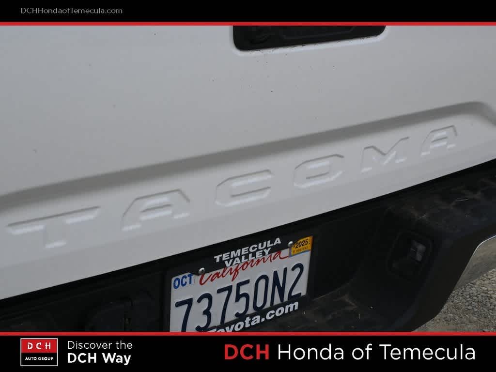Thumbnail: 2018 Toyota Tacoma - 7