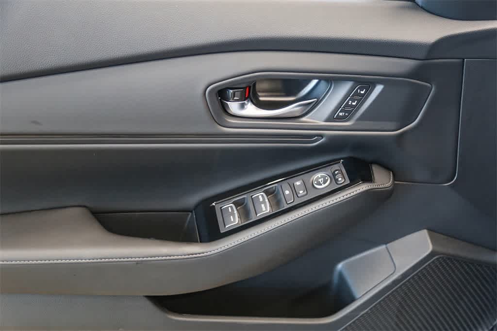 2025 Honda Accord Touring 25