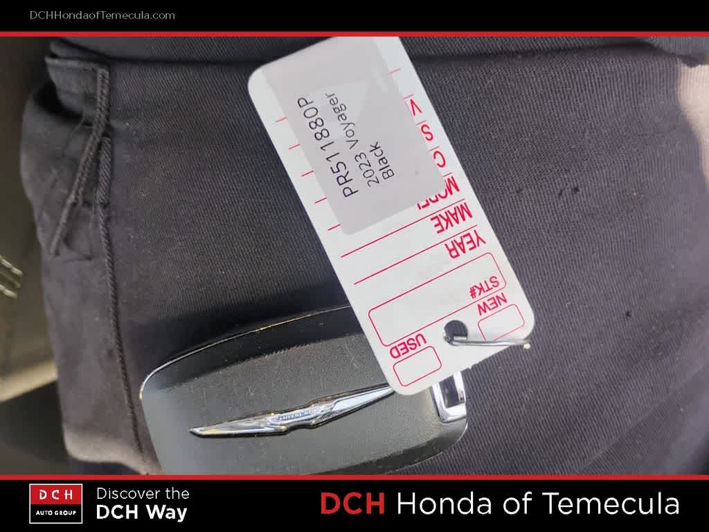 Thumbnail: 2023 Chrysler Voyager - 8