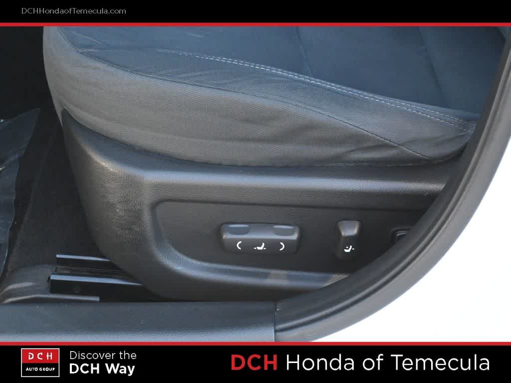 Thumbnail: 2013 Kia Optima - 17