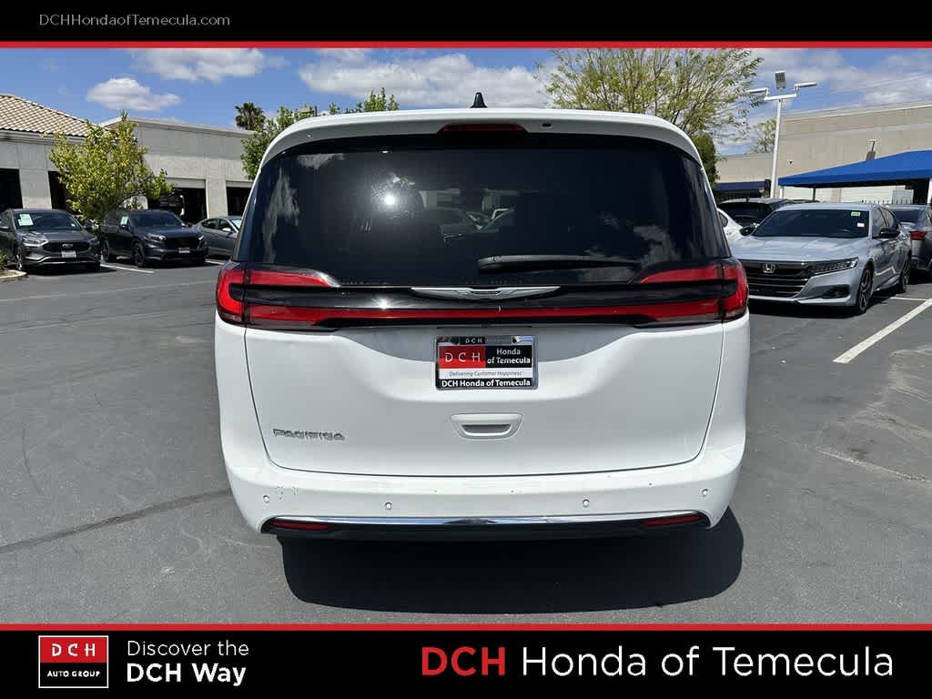 Thumbnail: 2023 Chrysler Pacifica - 6