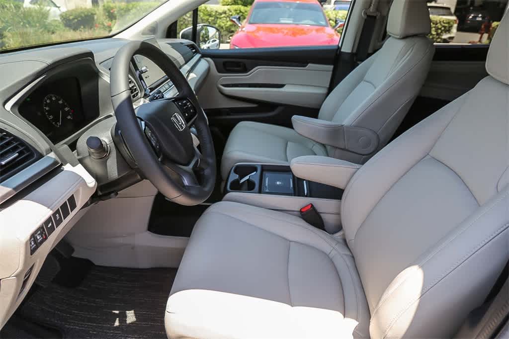 Thumbnail: 2026 Honda Odyssey - 17