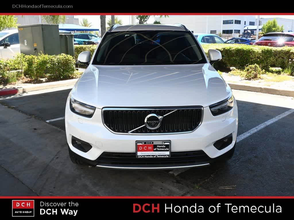 Thumbnail: 2021 Volvo XC40 - 2