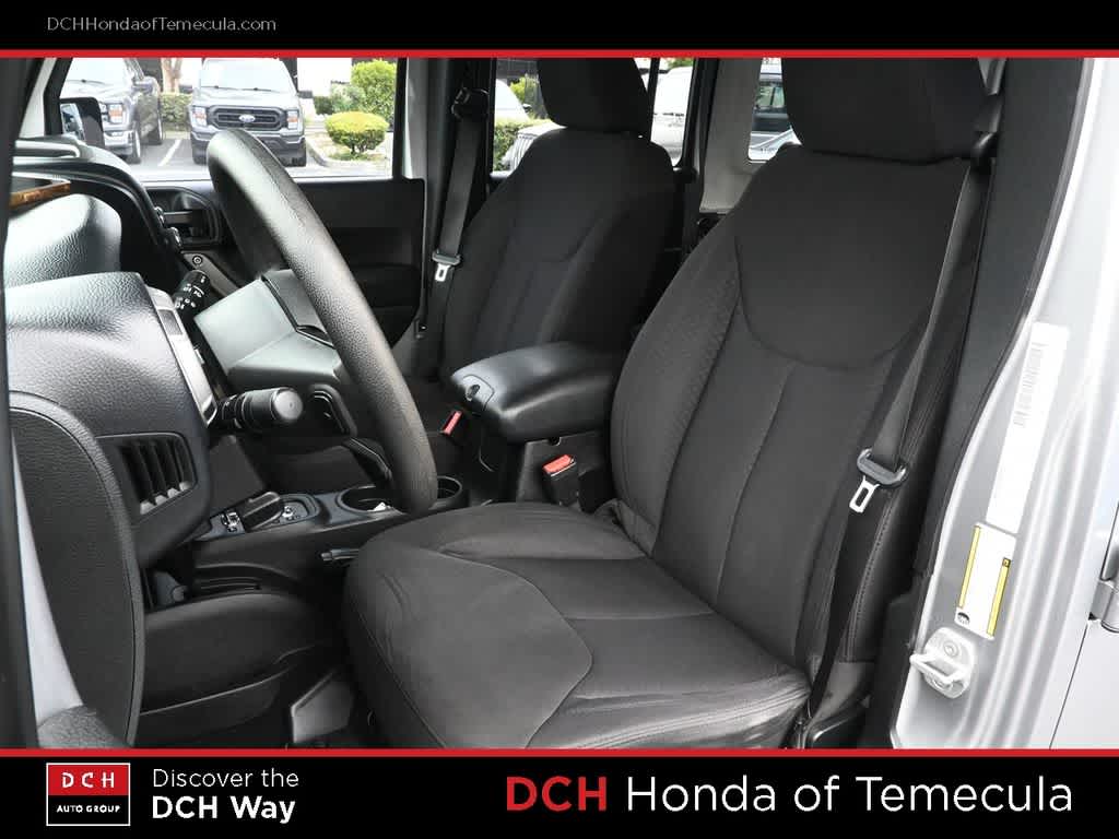 Thumbnail: 2013 Jeep Wrangler - 17