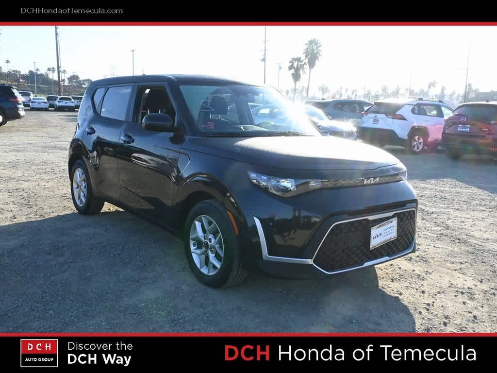 Thumbnail: 2023 Kia Soul - 3