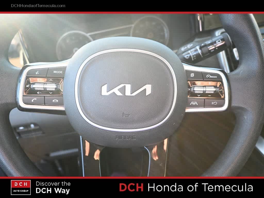 Thumbnail: 2023 Kia Sorento - 9
