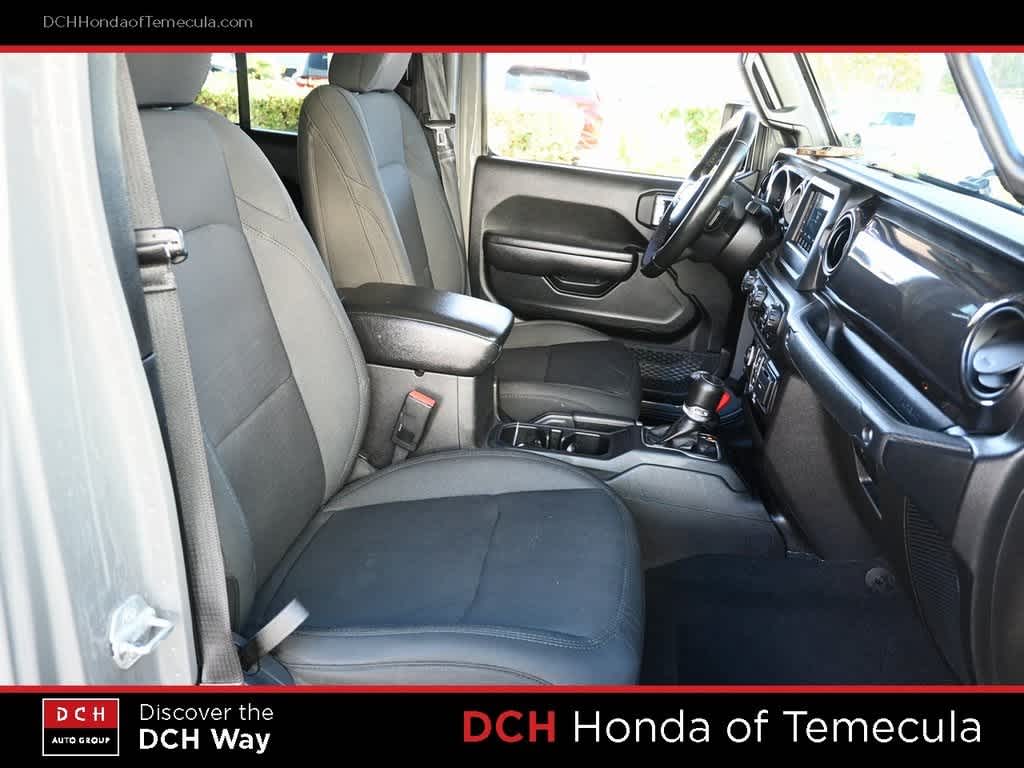 Thumbnail: 2022 Jeep Gladiator - 21