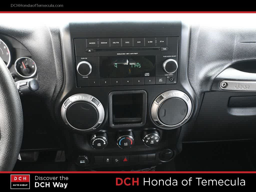 Thumbnail: 2013 Jeep Wrangler - 12