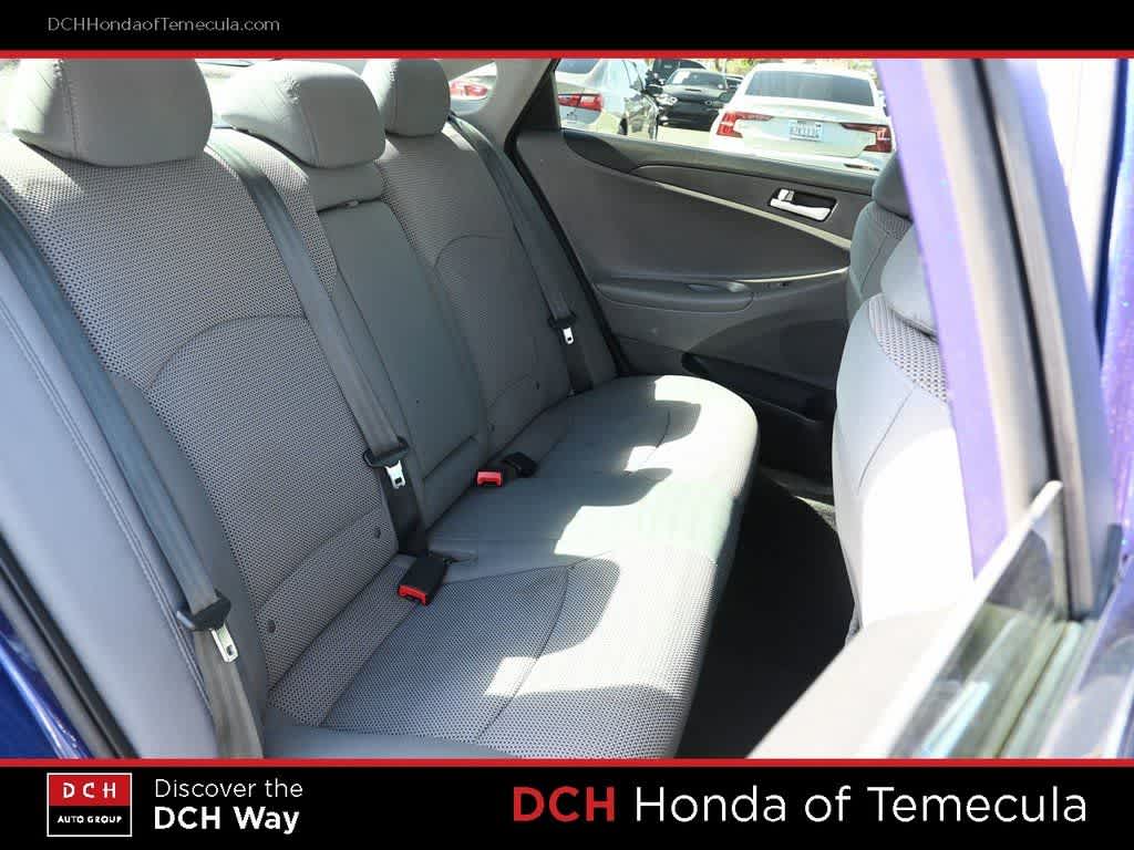 Thumbnail: 2014 Hyundai Sonata - 19