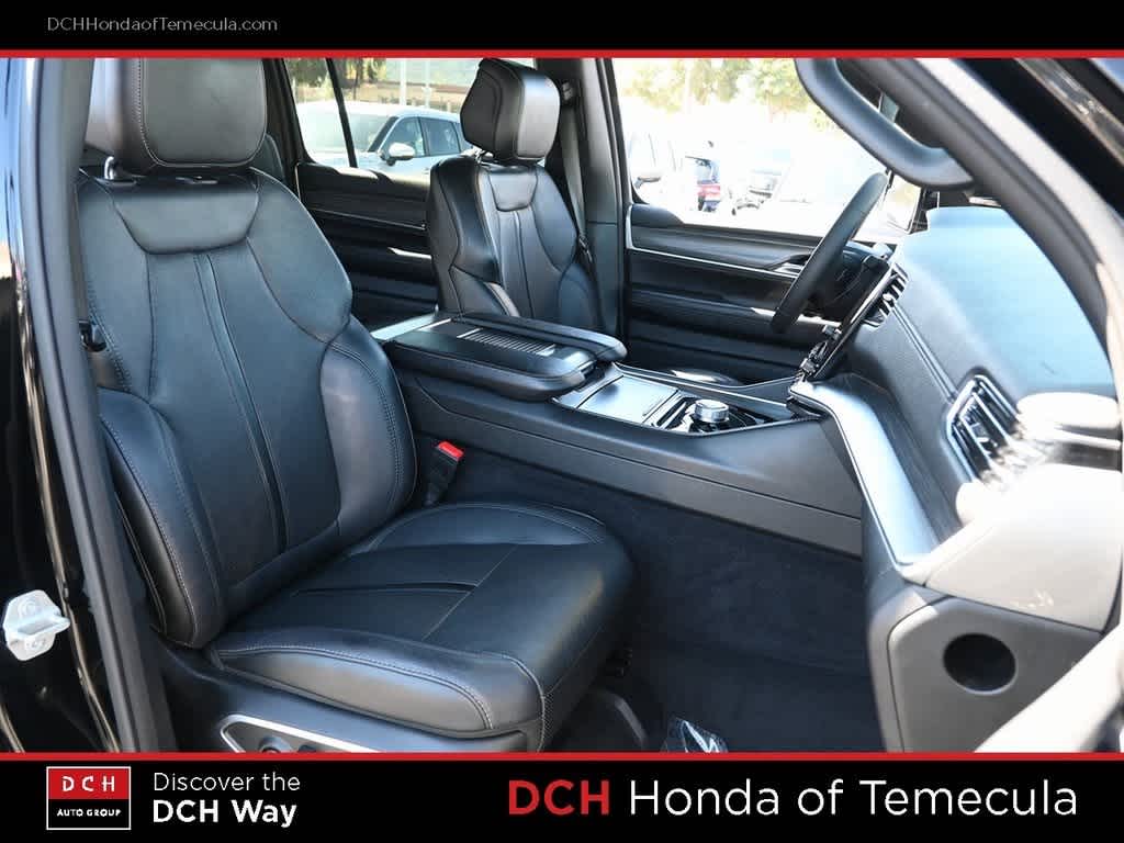 Thumbnail: 2024 Jeep Wagoneer - 22