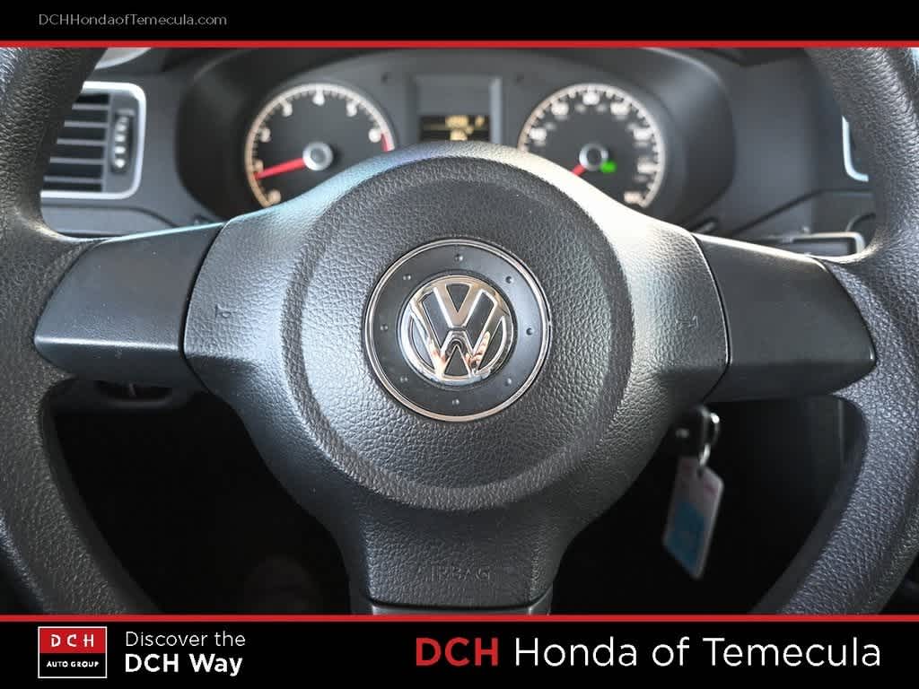 Thumbnail: 2011 Volkswagen Jetta - 9
