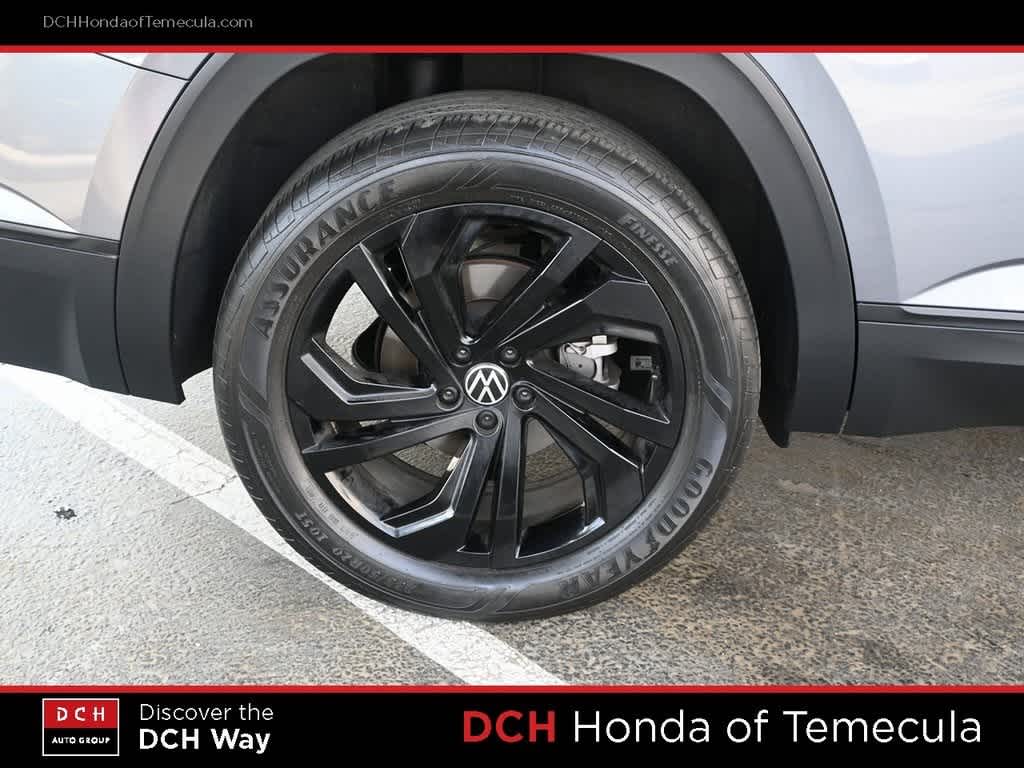 Thumbnail: 2022 Volkswagen Atlas - 24
