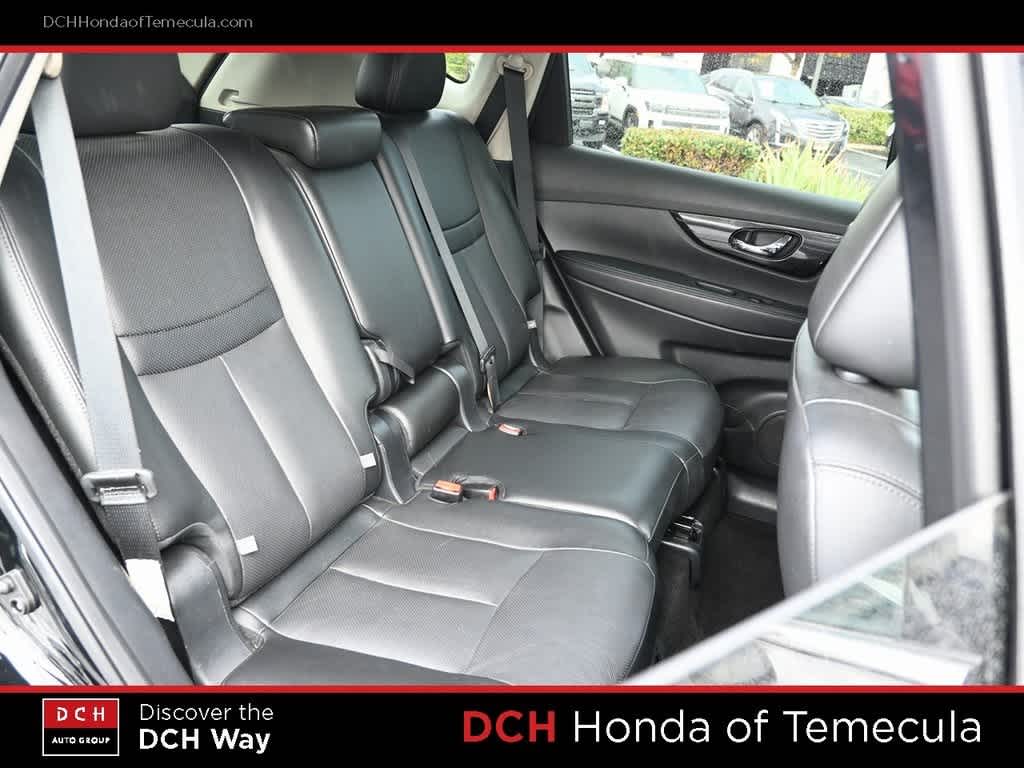 Thumbnail: 2018 Nissan Rogue - 20