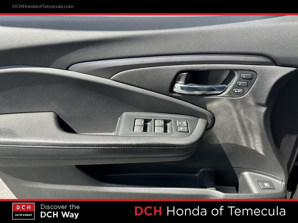 Thumbnail: 2023 Honda Ridgeline - 16