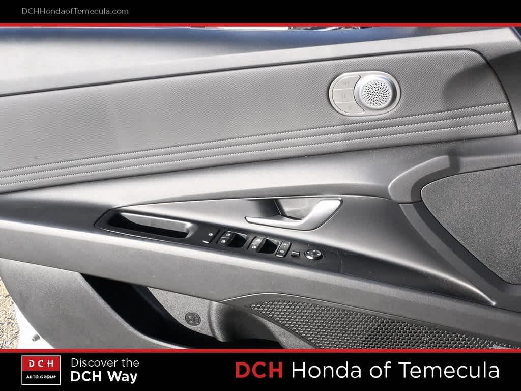 Thumbnail: 2025 Hyundai Elantra - 15