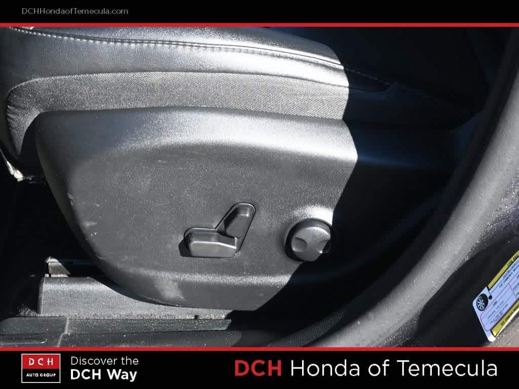 Thumbnail: 2023 Jeep Cherokee - 16