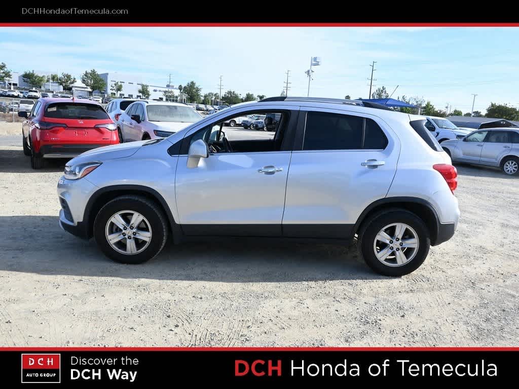 Thumbnail: 2018 Chevrolet Trax - 4