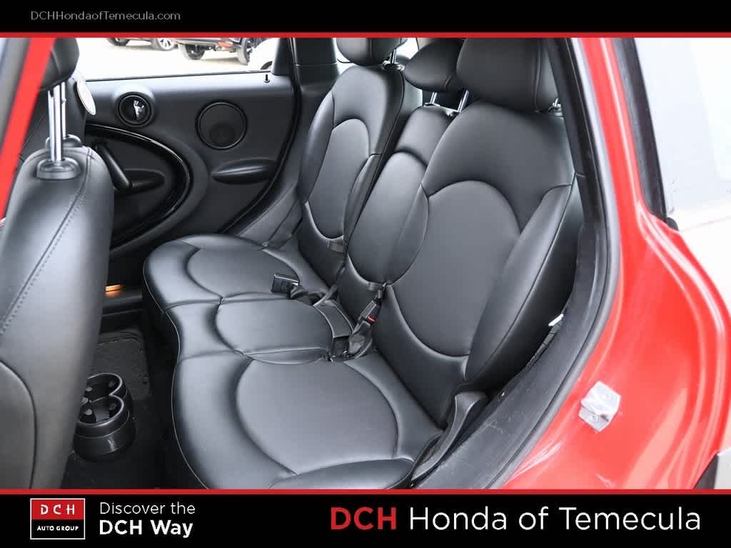 Thumbnail: 2014 MINI Cooper Countryman - 18